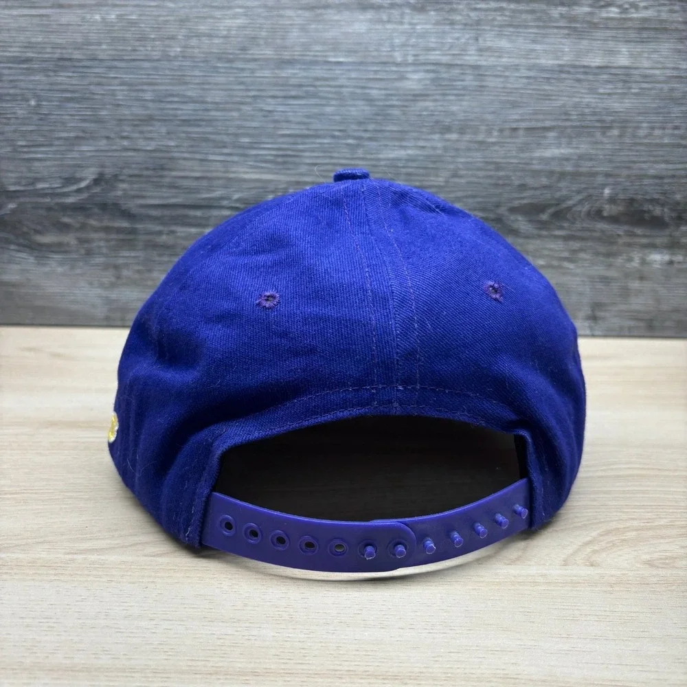 Vintage Minnesota Vikings Hat Cap Snap Back Purple NFL Football Logo Athletic